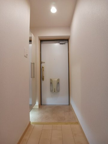 セレンディピティ　プレシャスの玄関|落ち着いた玄関です