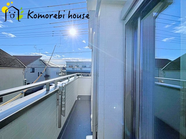 さいたま市西区佐知川412番　新築一戸建て　ハートフルタウン　Aのバルコニー|お洗濯にも便利なバルコニー付き