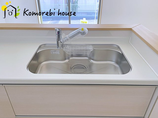 さいたま市西区佐知川412番　新築一戸建て　ハートフルタウン　Aのキッチン|お料理しやすいキッチンです