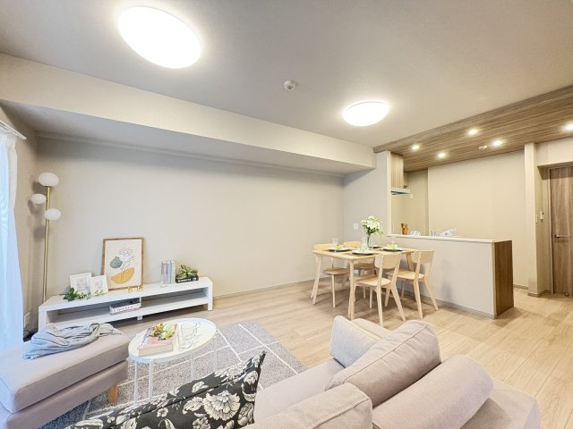 【居間・リビング】 | サンクレイドル志木　(丸井志木店) | 現地（2025年11月）撮影
大切なペットと一緒に暮らせる安心の住環境。