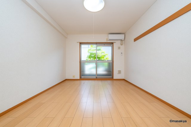 メゾン・ド・ポプラの居間・リビング