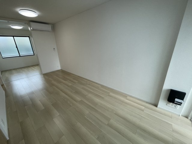 エテルノ・リンドの居間・リビング