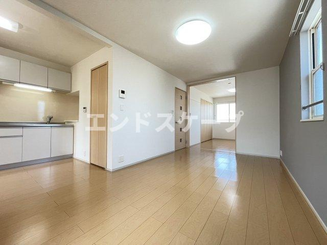 ファインステージＷの居間・リビング|高崎、前橋のお部屋探しはエンドスケープまで！お客様の理想お聞かせ下さい♪
内装の色が画像と異なる場合がございます。