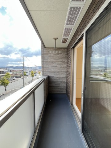 エレガントヴィエⅧのバルコニー