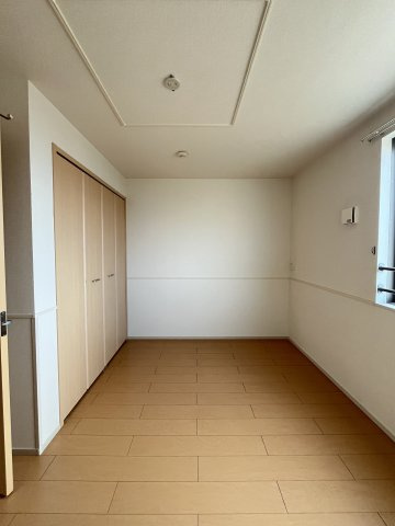 エレガントヴィエⅧの洋室