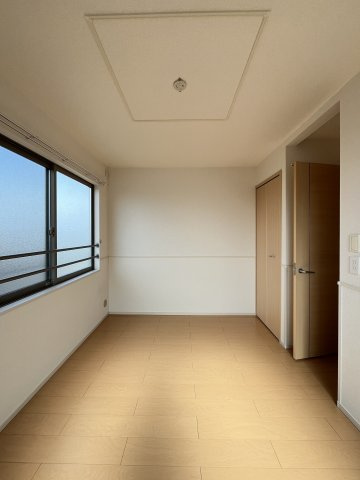 エレガントヴィエⅧの洋室