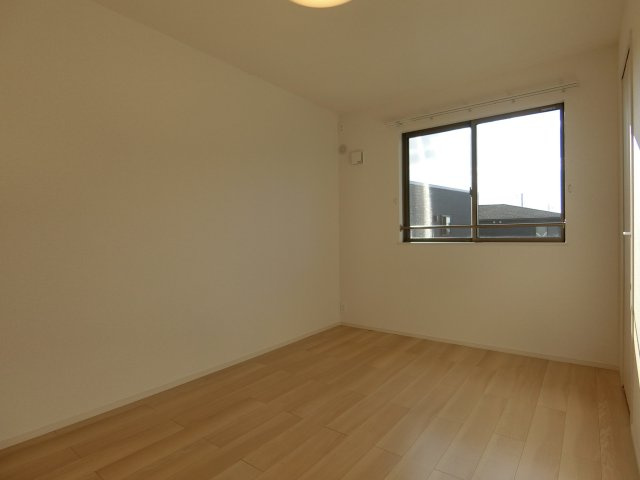 ブルーオーシャン・レジデンスＢの洋室