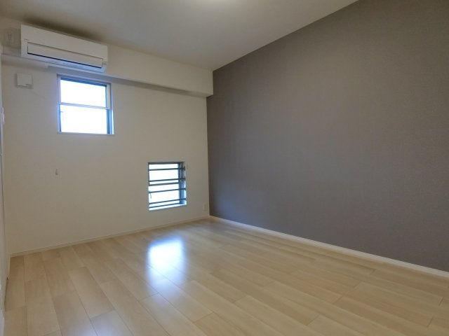 ブルーオーシャン・レジデンスＢの洋室