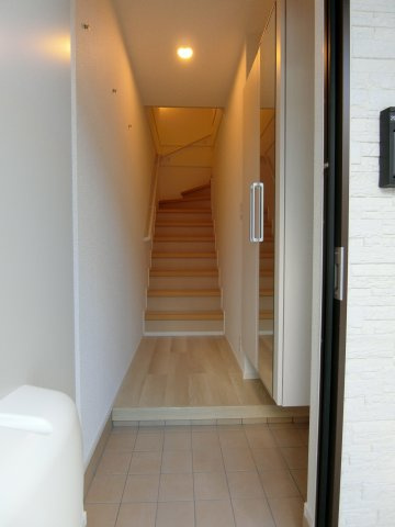 ブルーオーシャン・レジデンスＢの玄関