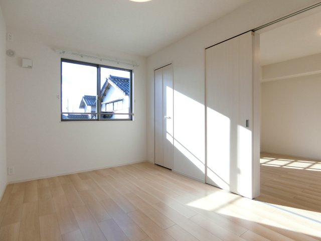 ブルーオーシャン・レジデンスＢの洋室