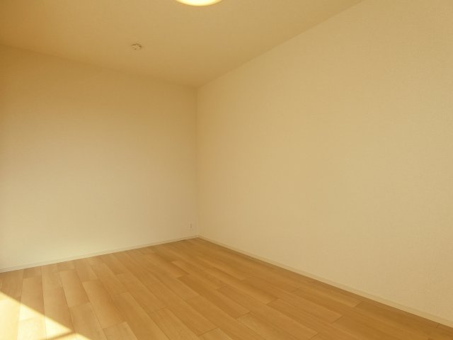 ブルーオーシャン・レジデンスＢの洋室