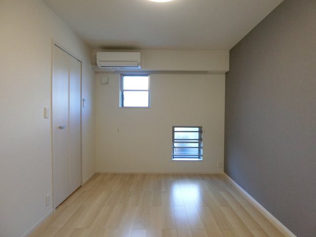 ブルーオーシャン・レジデンスＢの洋室