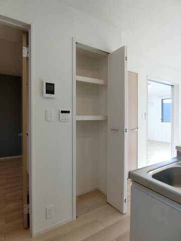 ブルーオーシャン・レジデンスＢの収納