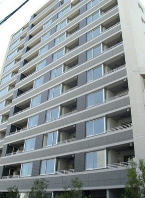 【外観】 | パークホームズ中野南台ステーションテラス | 鉄筋コンクリート造のガッチリとしたマンション。