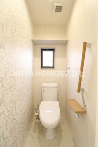 グランドゥール２輝のトイレ|暖房洗浄便座付きのトイレです(*^^)