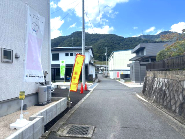 安佐北区大林第5の前面道路含む現地写真|閑静な住宅地です。