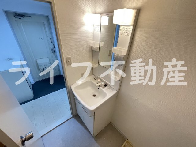 パシフィック高井田本通の独立洗面台|独立洗面化粧台が付いています