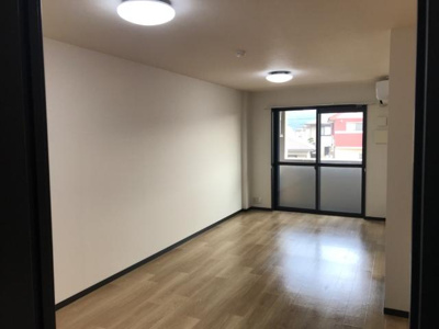 【居間・リビング】 | サンフィット北野Ⅰ | リビング（照明・エアコン有）