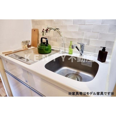 【キッチン】 | ラクラス洗足 | コンパクトなキッチンで掃除もラクラク