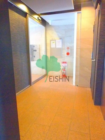 イクシオン博多のエントランス