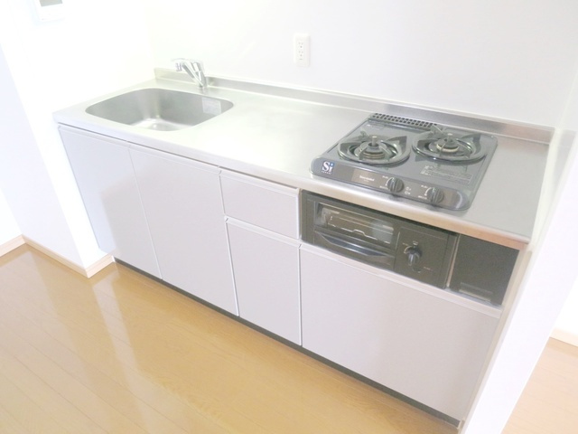 リバーハウスキヘイのキッチン|スタイリッシュなシステムキッチンです(#^^#)