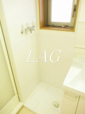 【設備】 | ハウスパティオ | 室内洗濯機置場です。