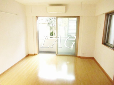 【居間・リビング】 | ハウスパティオ | 洋室のお部屋です。