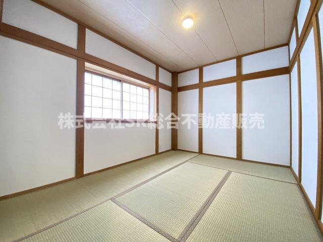 稲葉1丁目中古戸建の和室|3F・和室6帖。和室があると落ち着いた雰囲気になりますね！