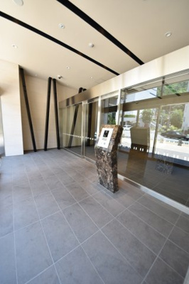 【エントランス】 | プレサンスジェネ新神戸ステーションフロント