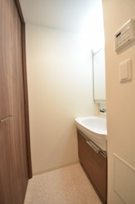 【洗面所】 | プレサンスジェネ新神戸ステーションフロント | 別タイプの写真ですが参考までご参照ください。