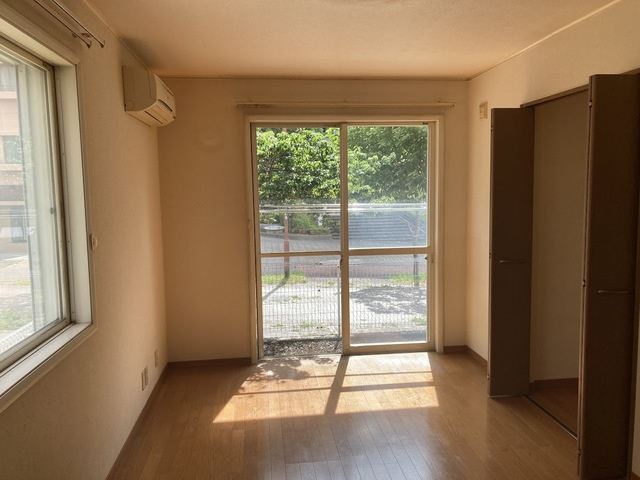 カーサベルデ加賀原の居間・リビング