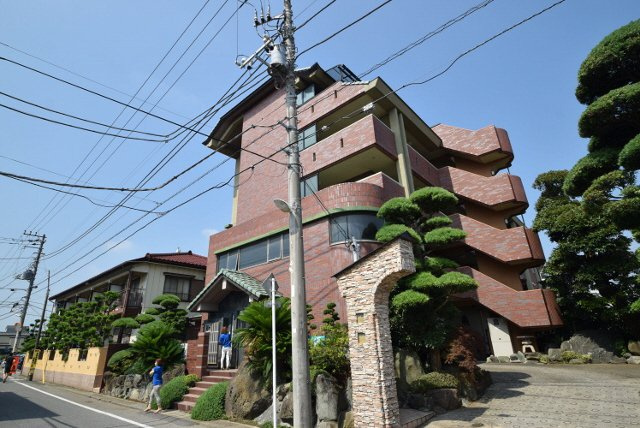 シャングリア丸太