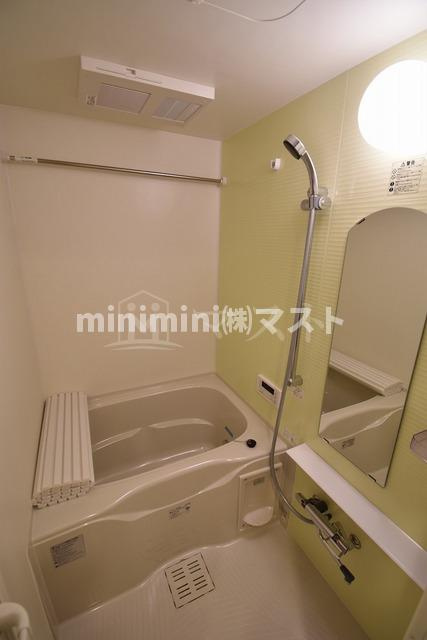 プレサンス立売堀ベルヴィルの浴室