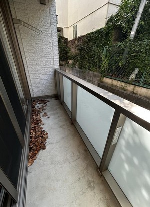 【バルコニー】