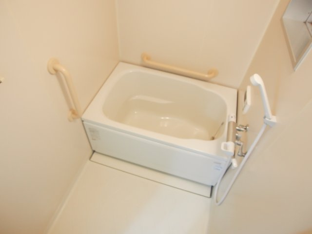 シティハイツ舞子の浴室