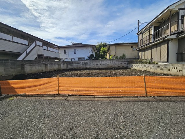 駅徒歩8分！お好きなハウスメーカーで建築可能♪～狛江市元和泉２丁目～売地