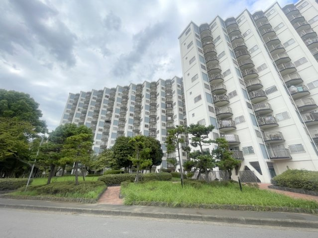 検見川パークマンションB棟の外観|外観/総戸数360戸の大規模マンションのご紹介です！