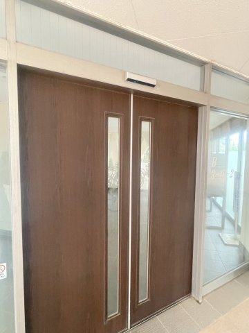 検見川パークマンションB棟のエントランス|共用部・エントランス