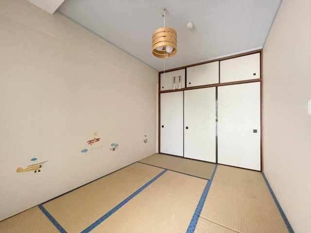 検見川パークマンションB棟の和室|約6.0帖の和室