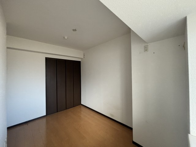 アーデンコート住吉川の居間・リビング