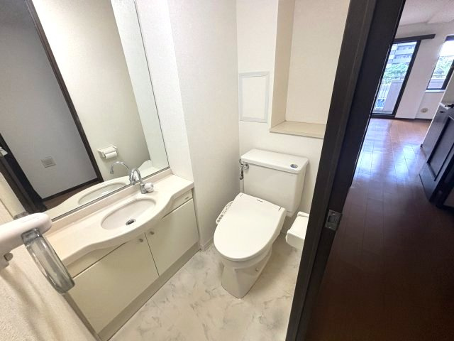 アーデンコート住吉川のトイレ