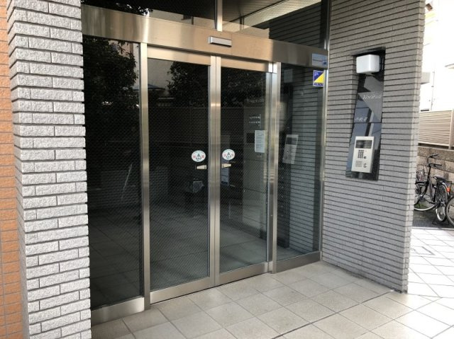 ヴェスティビュール西新井のエントランス