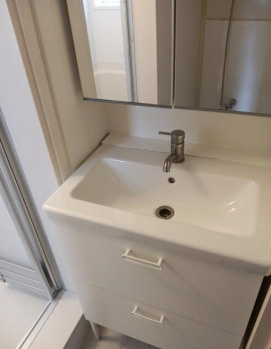 朝霧南町４丁目貸家の独立洗面台