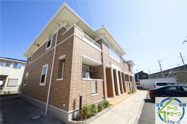 トレス　プラティーノ　トレスの外観