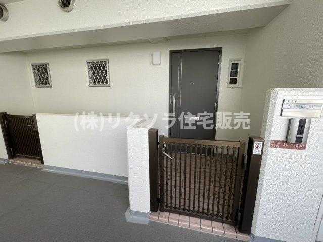 ディオフェルティ枚方の洋室|洋室8.0帖
■物件内覧・資金計画相談・住宅ローン相談、リフォーム相談、お問合せ受付中■
※当日・翌日のご内覧、ご相談はお電話でのお問合せがスムーズです！