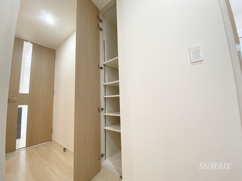 コンフォリア大宮の収納|廊下の収納☆