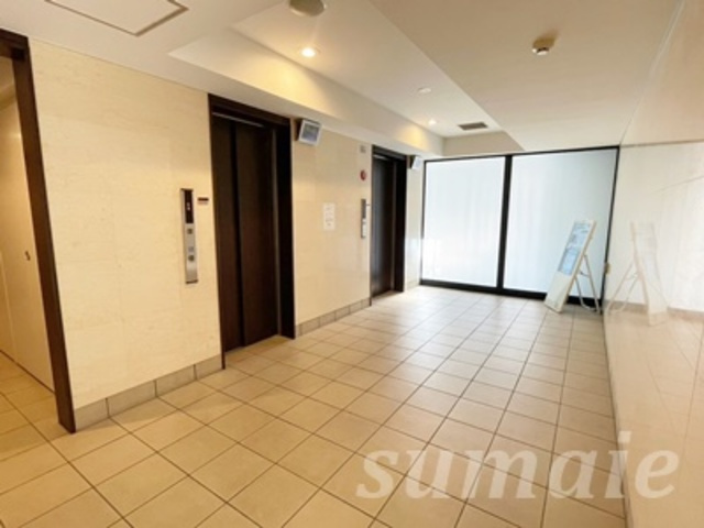 コンフォリア大宮のその他共用部分|エレベーターホール☆