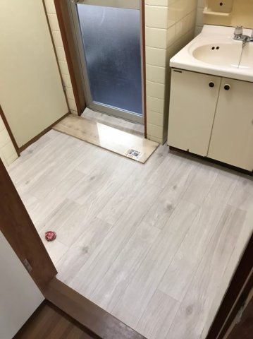 桜井市金屋の内装