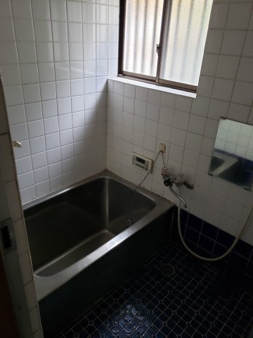 桜井市金屋の浴室