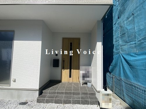 【エントランス】 | 【仲介手数料０円】茅ヶ崎市円蔵3期　新築一戸建て　2号棟　全2棟 | 茅ヶ崎市円蔵3期　新築一戸建て　2号棟　全2棟